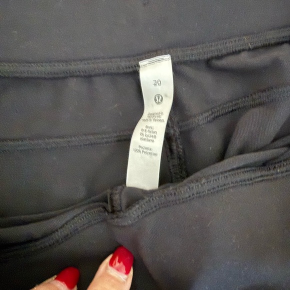 Lululemon Athletica Black Leggings - Picture 3 of 3